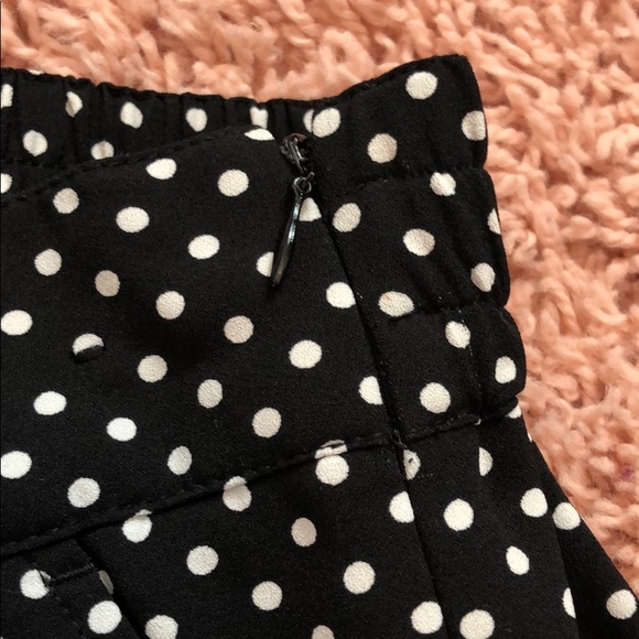 Size 2 Shorts - Picture 4 of 4